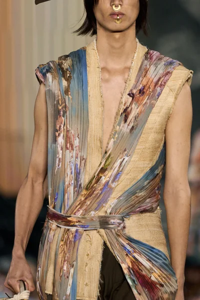 Look 205